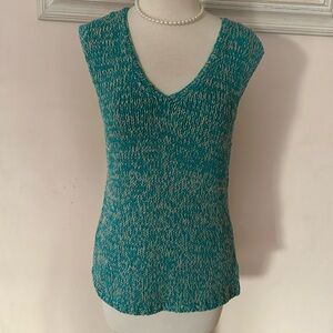 Jones New York knitted vest. Size S.